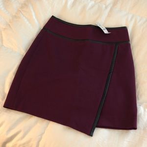 White House Black Market Skirt